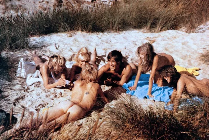 Friends at the beach (from