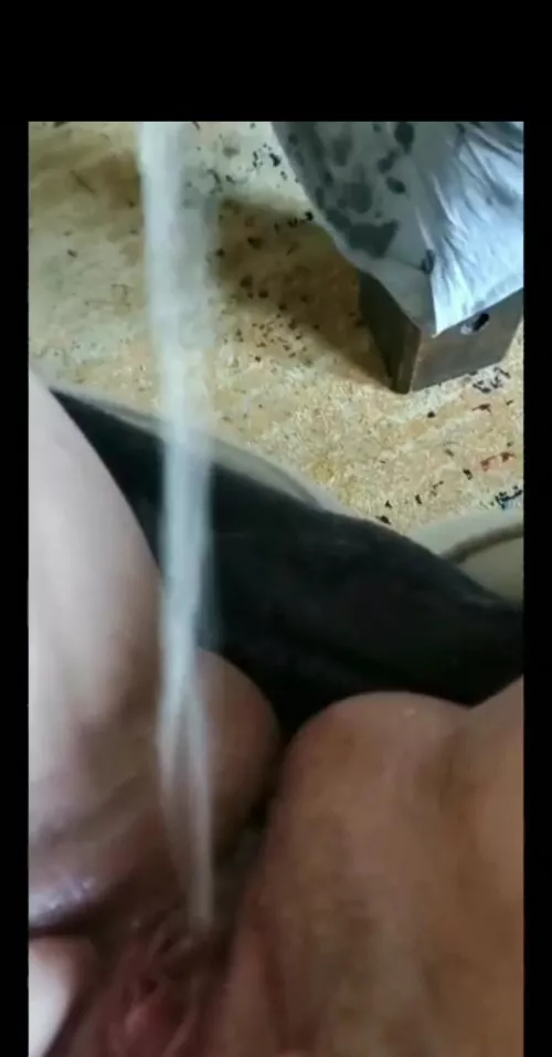 From a vid of me squirting everywhere 😈🥵 (F) [OC]