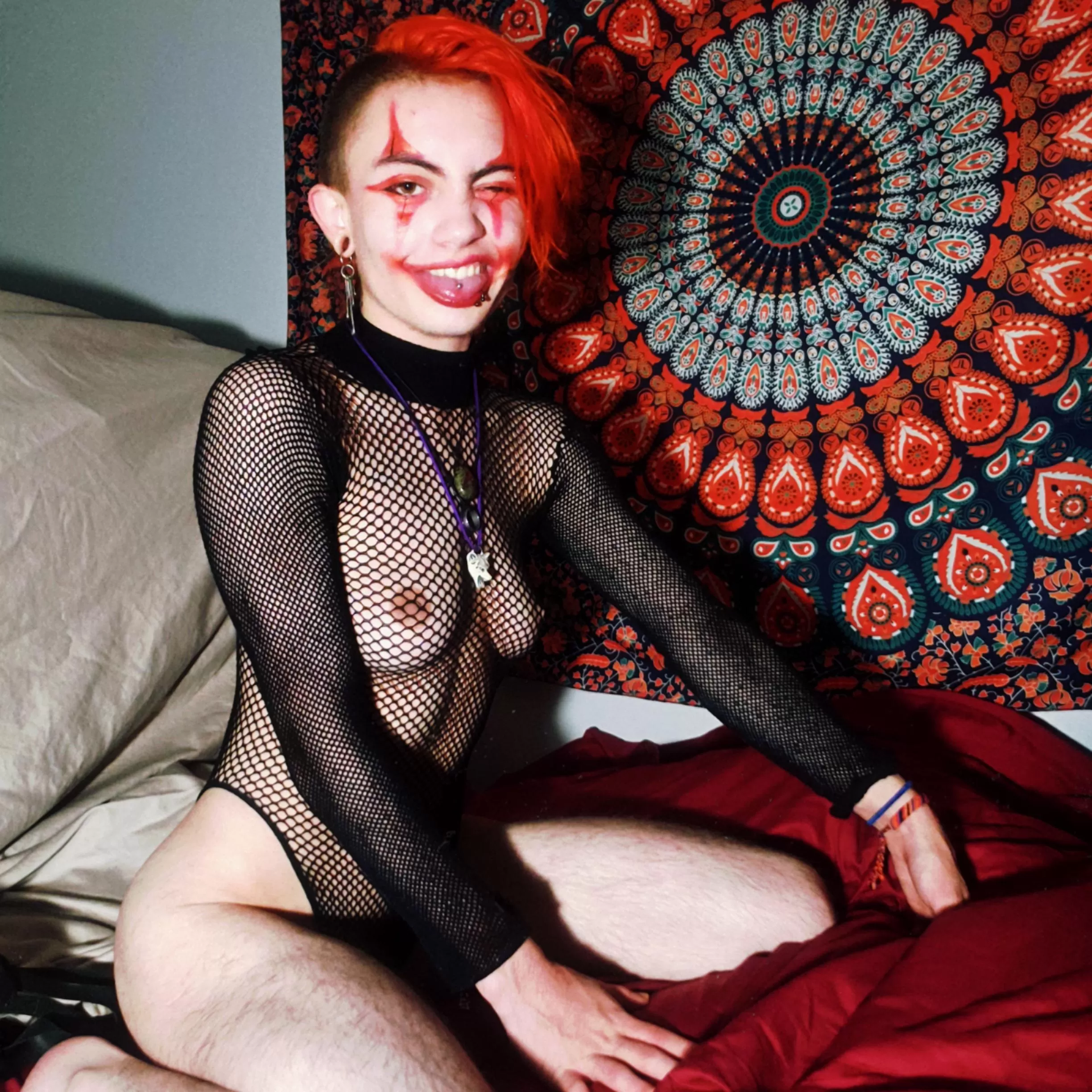 (ftm, he/him) no gear yet, can I still be a clowny pup? 🥺🐶🤡