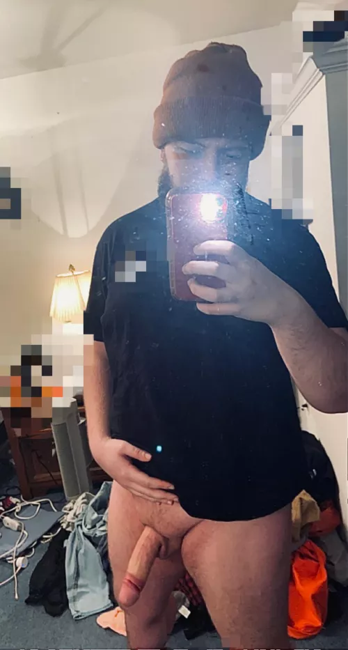 Fuck a Monday, let me fuck you instead.