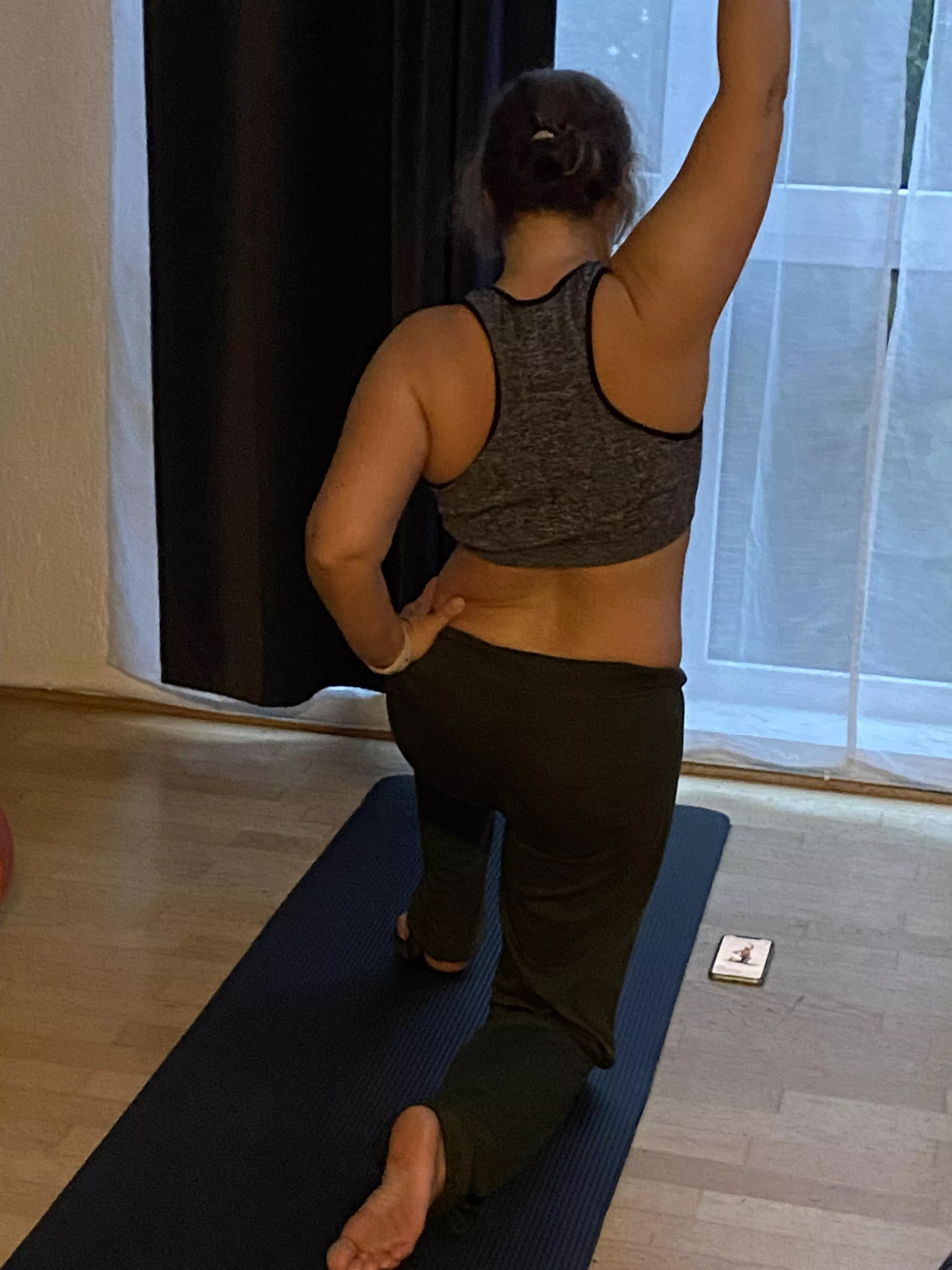 fuck her rigjt there please! fuck her rigjt there please!