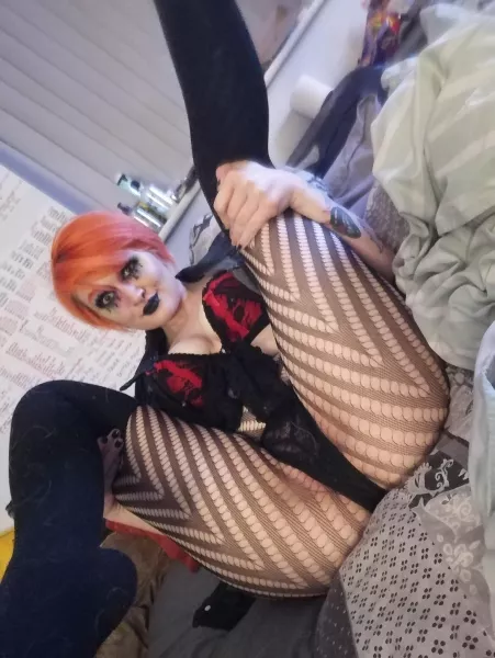 Fuck me in my fishnets please? π₯΅