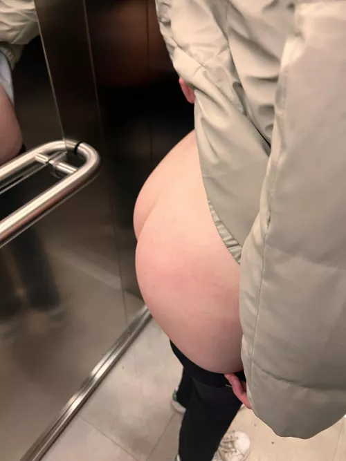 Fuck me in public 😈