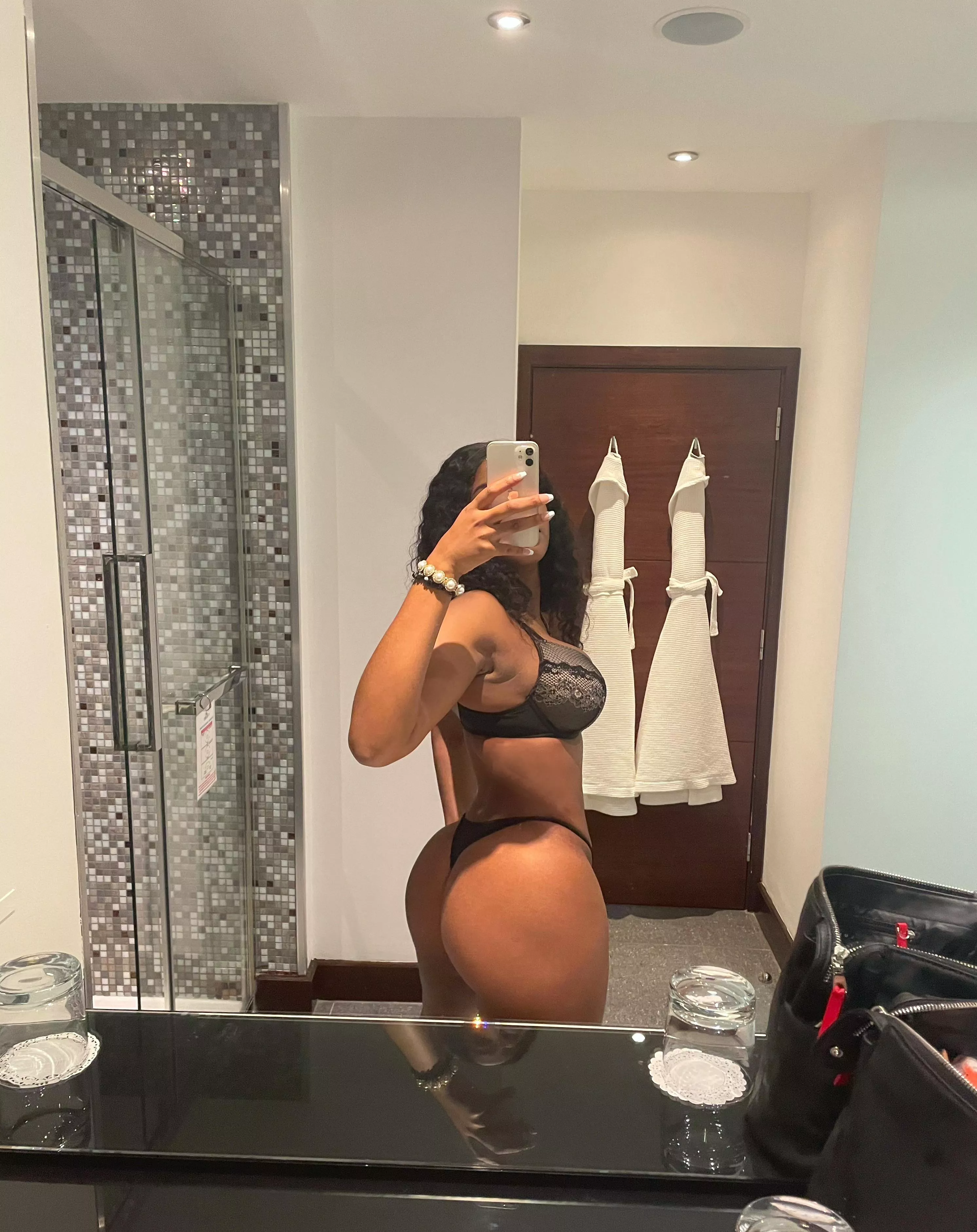 Fuck me in the bathroom? Fuck me in the bathroom?