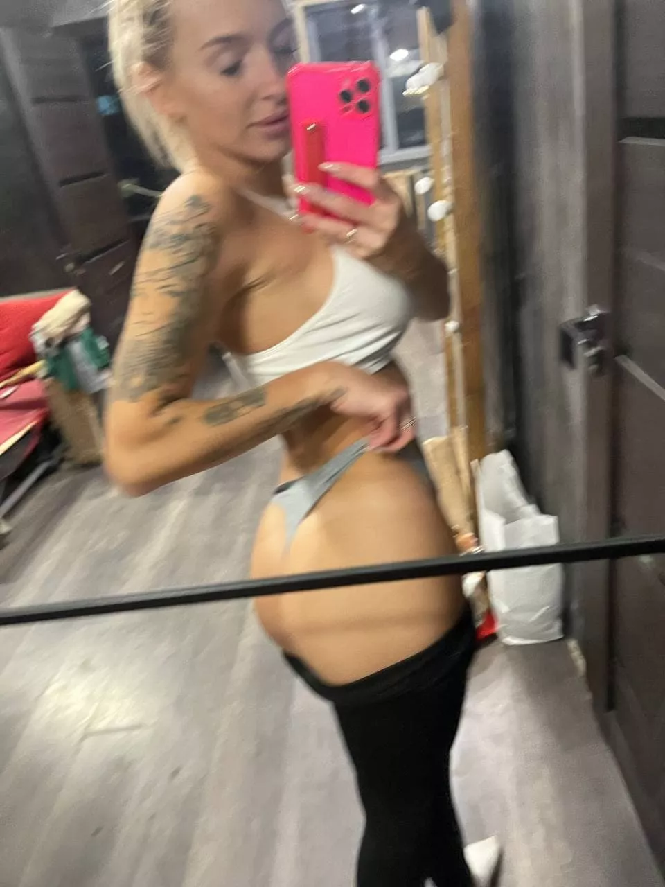 fuck me in the gym) fuck me in the gym)