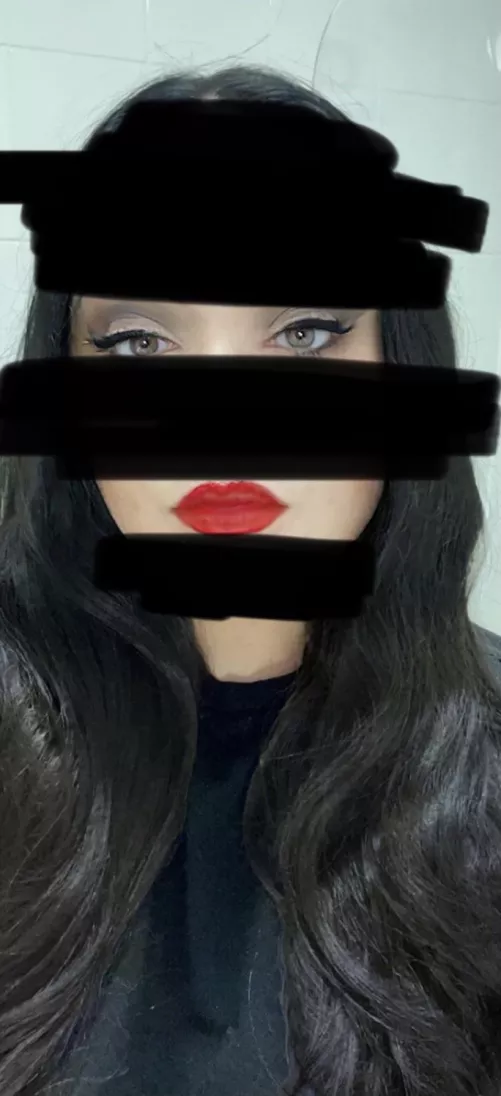 Fuck me infront of your wife 😘 Fuck me infront of your wife 😘