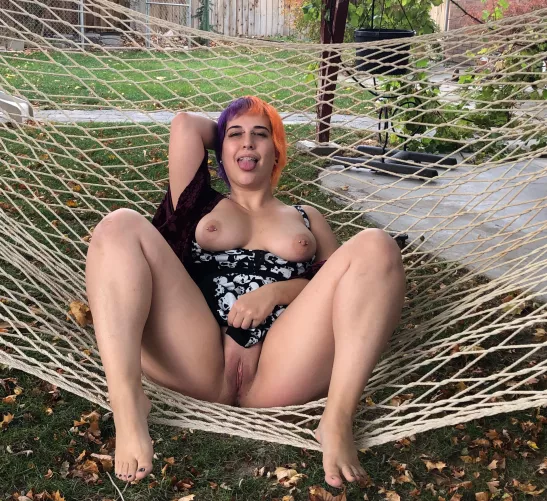 Fuck me where all the neighborhood can see Fuck me where all the neighborhood can see