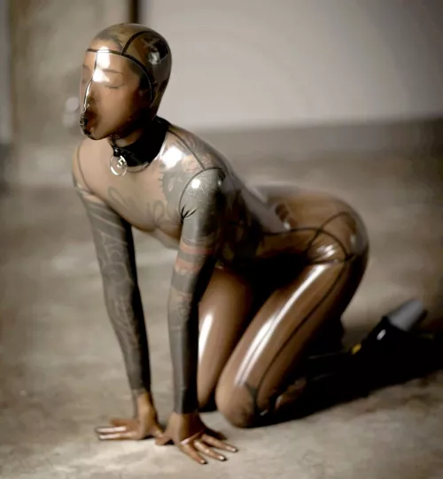 Full latex breathplay