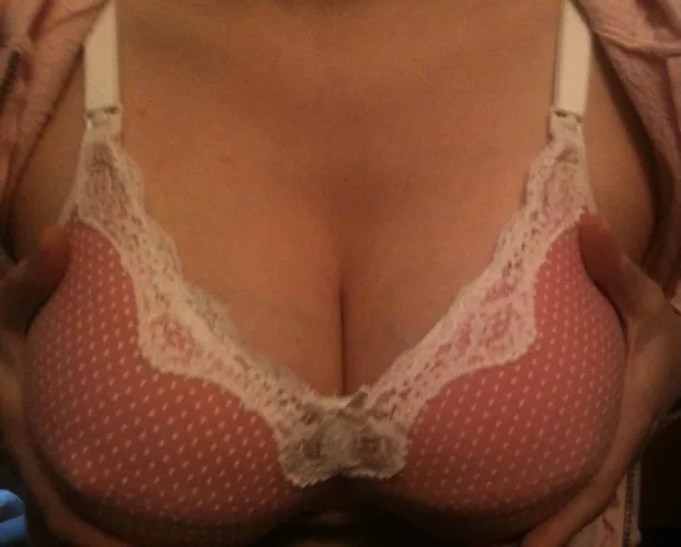 Full Milf tits🤤 Full Milf tits🤤