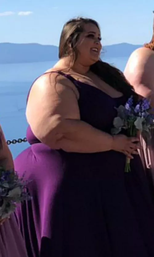 Fuller figured bridesmaid š¤š¤š¤ššš