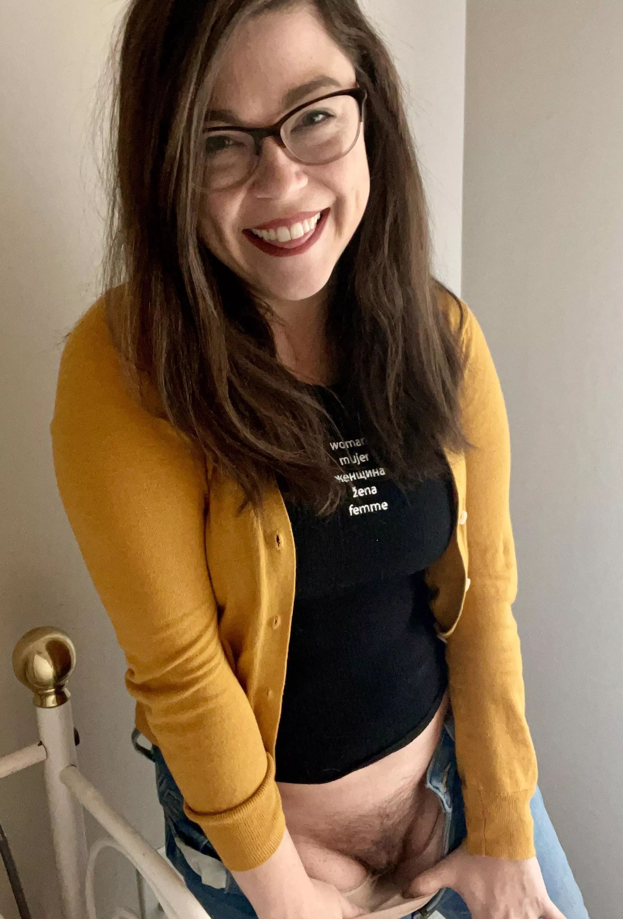 Furry kitty so cute I can’t stop showing her offfff. Okay, back to work!