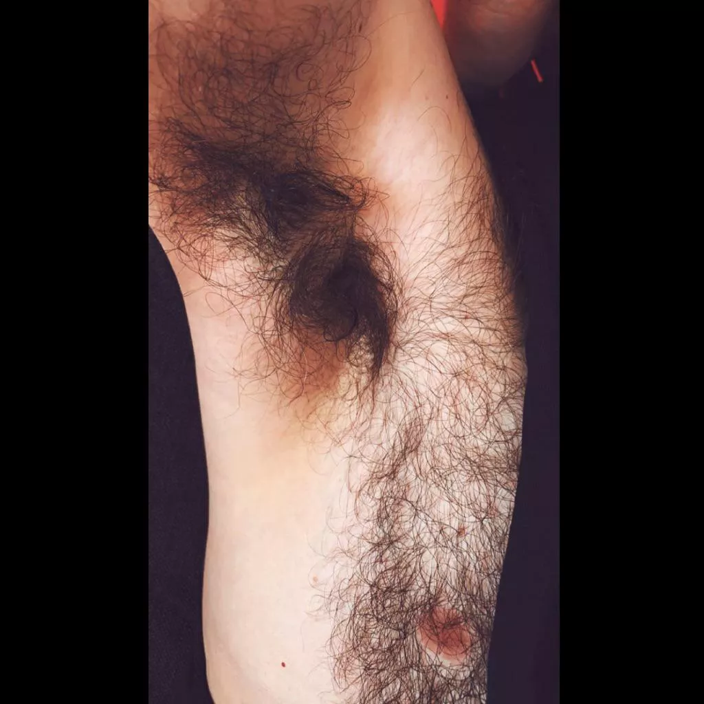 furry pit & tiny tit