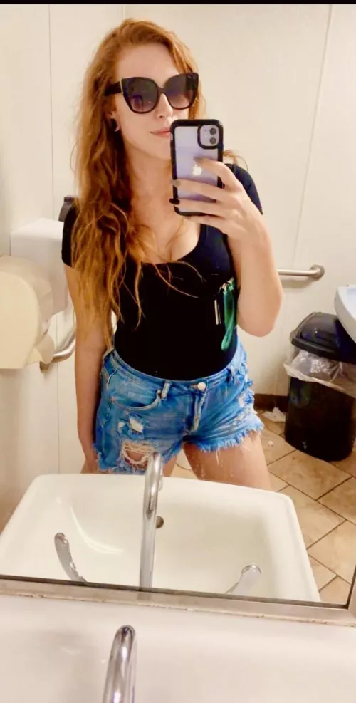 gas station chic π