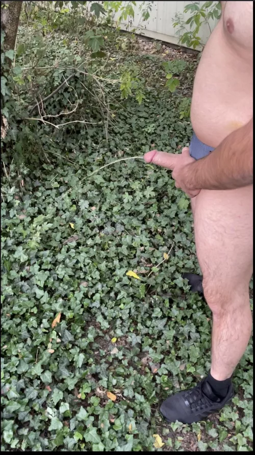 German Outdoor Pissing