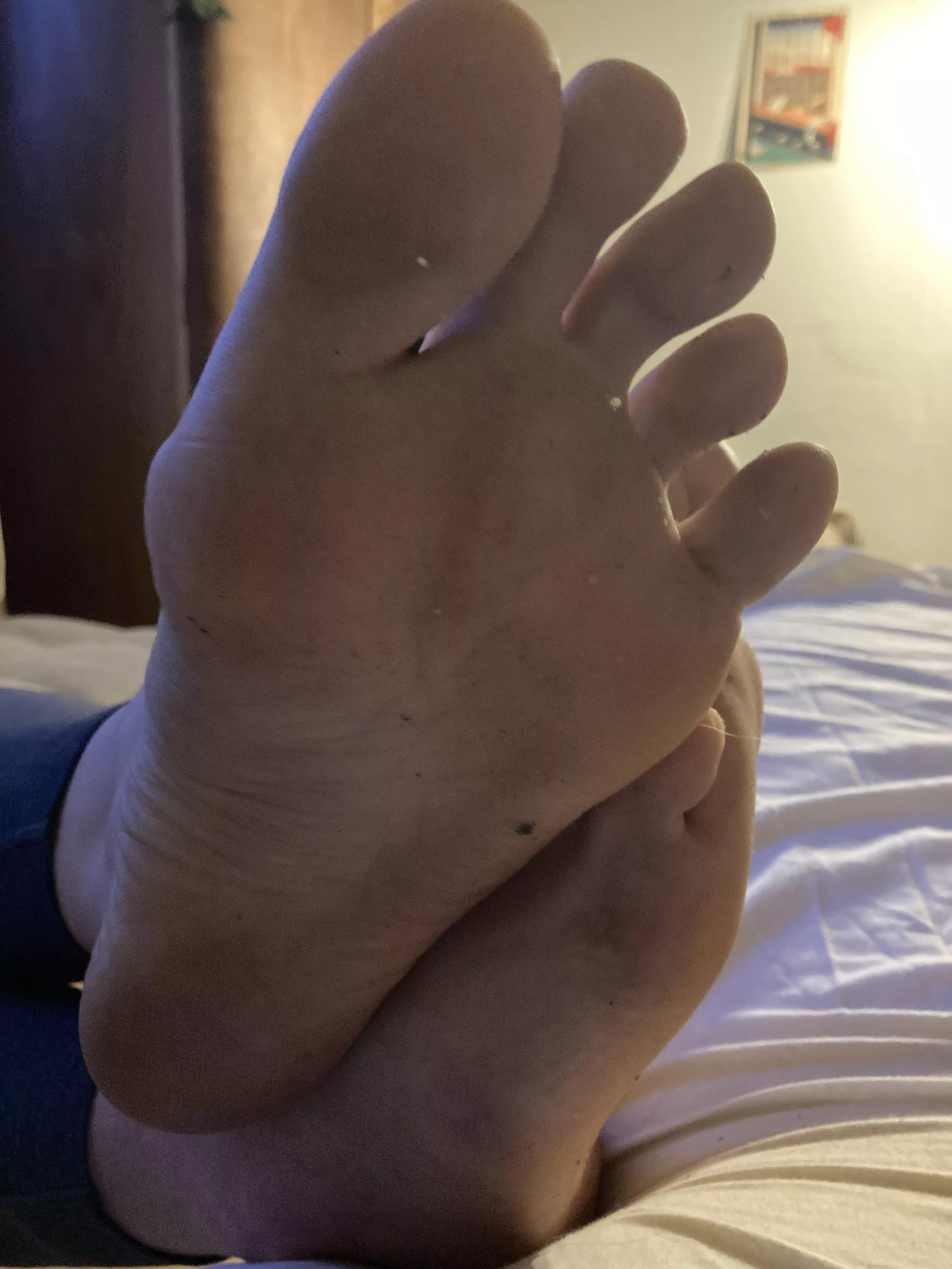 get licking my big perfect soles clean π
 get licking my big perfect soles clean π
