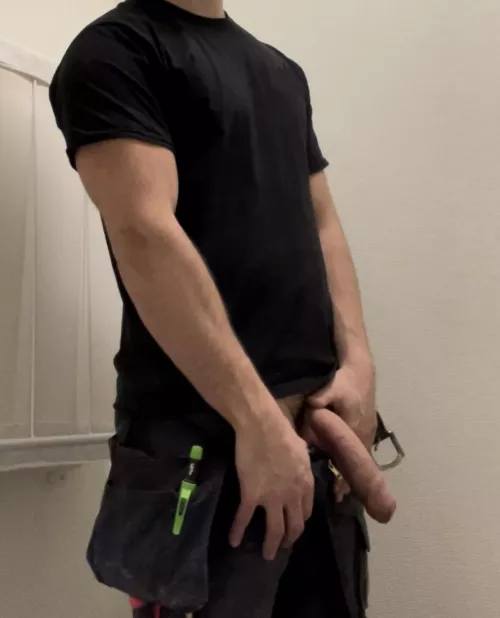 Get on your knees and make it hard