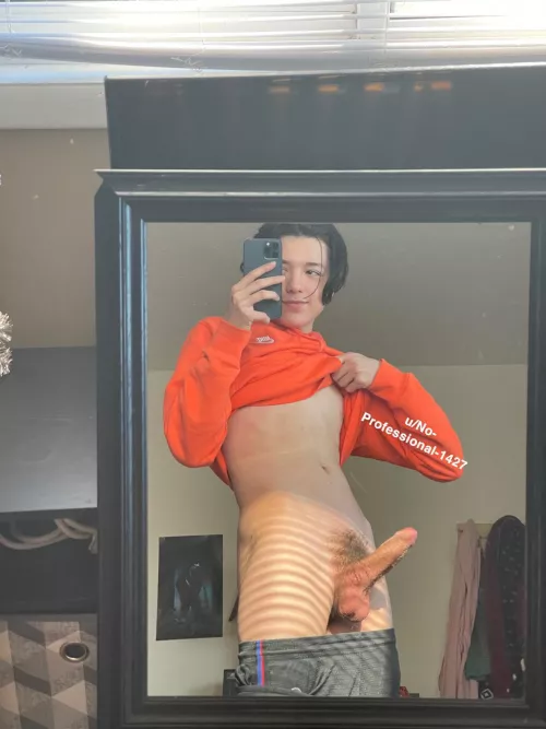 Get on your knees and worship me