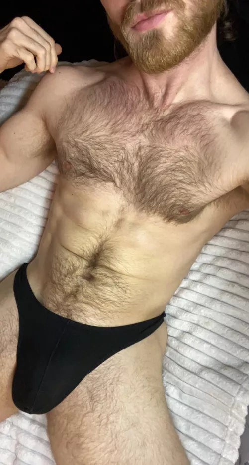 Get your face in there baby 🐽