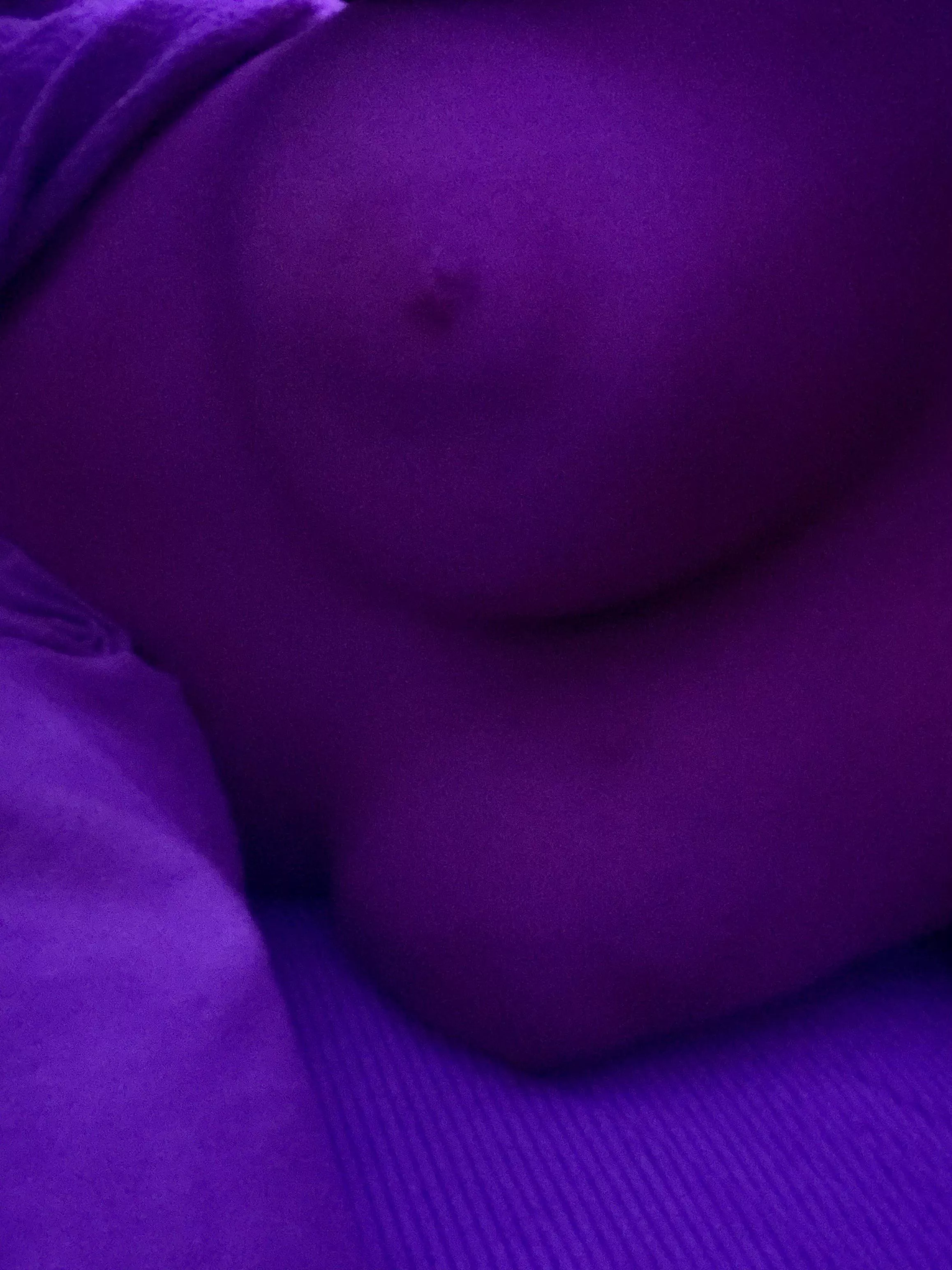 getting a little high in bed hehe i’ve came twice today..who wants to make it three times?;)