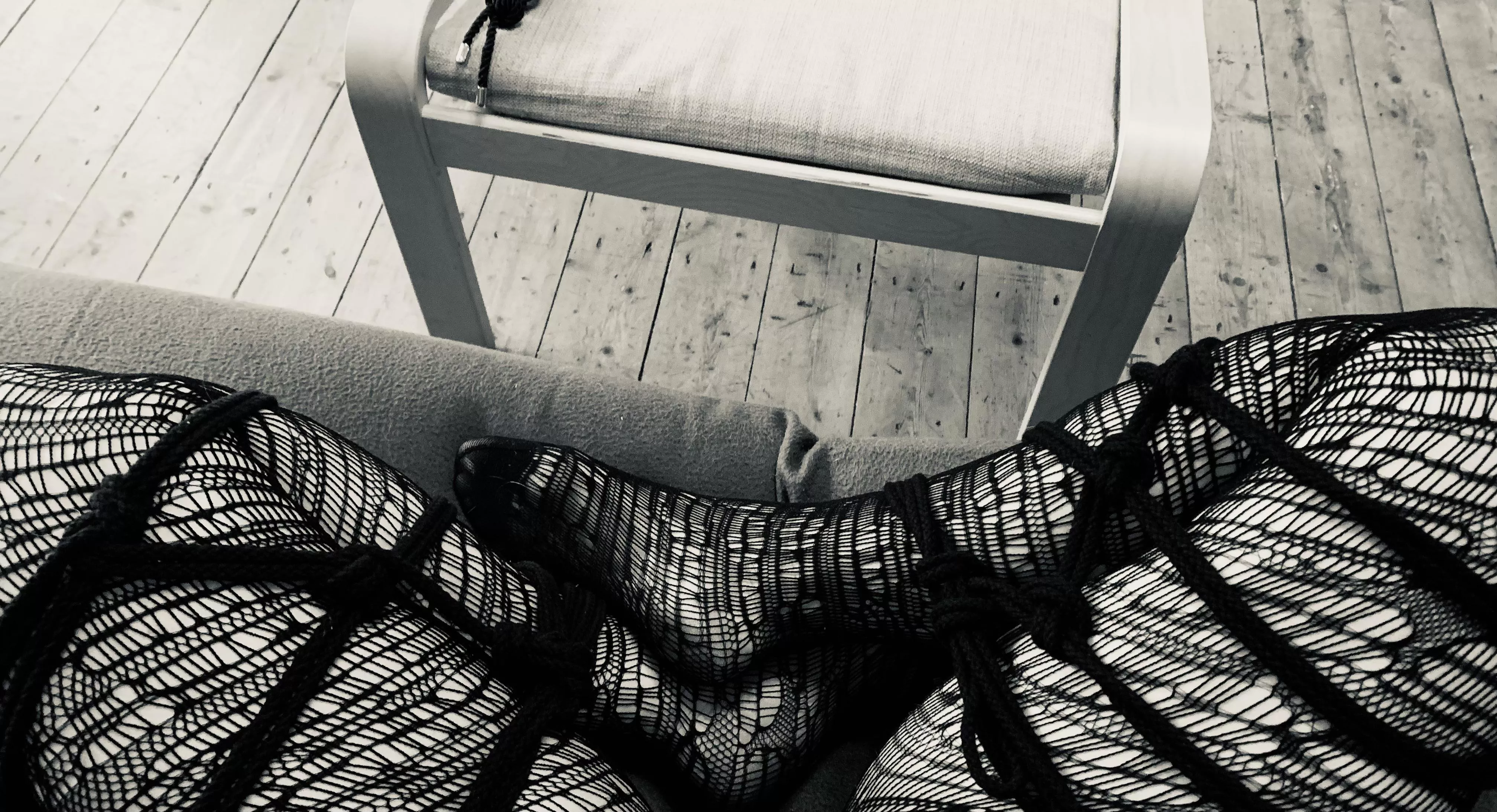 Getting back into shibari after an injury - how’s my self tie?