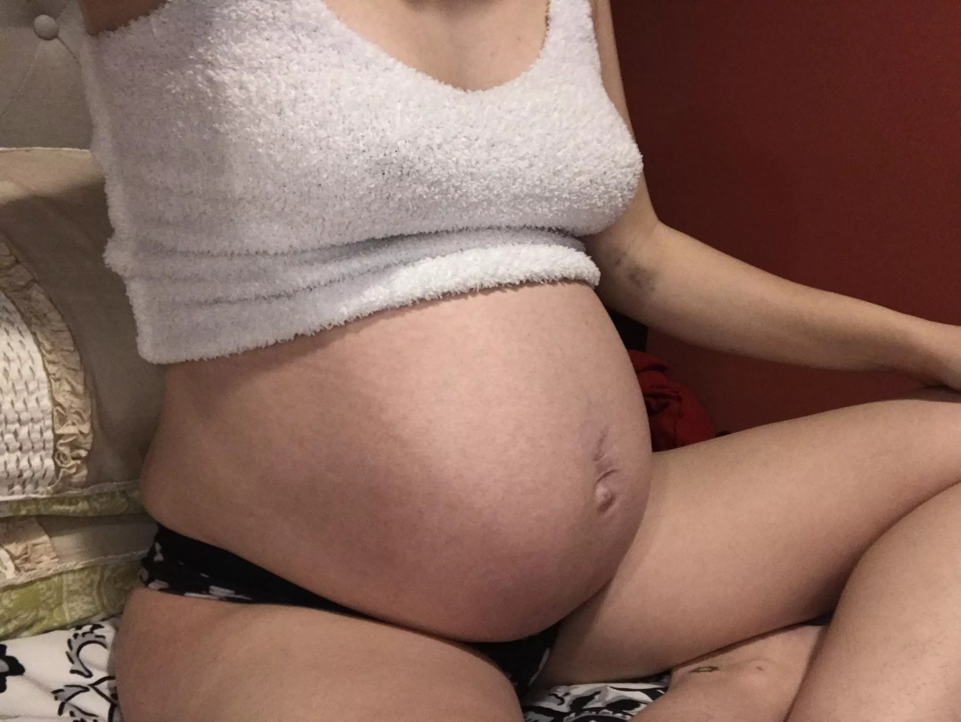 Getting bigger and bigger, how I want to make your cock 😍🍆