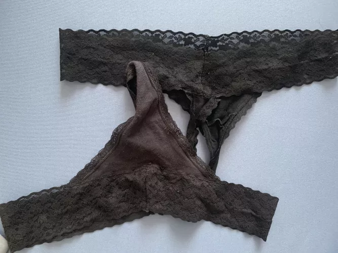 GFs (21) thong and from her BF side by side 👱🏻♀️👩🏽💼 GFs (21) thong and from her BF side by side 👱🏻♀️👩🏽💼