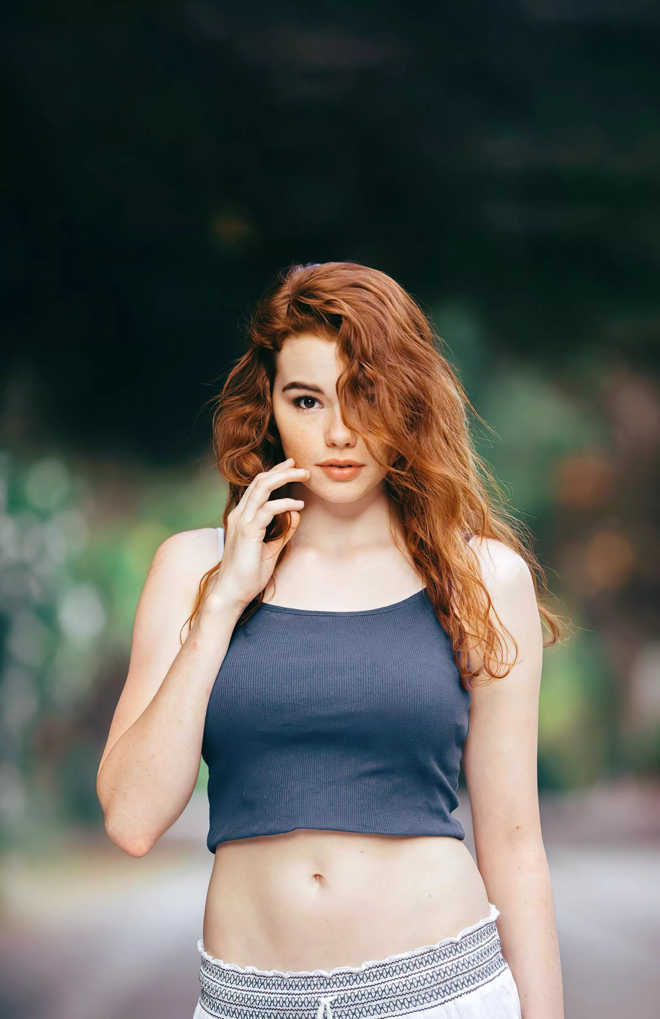 Gingers are so cute when they hide behind their hair. Sabrina Lynn Gingers are so cute when they hide behind their hair. Sabrina Lynn