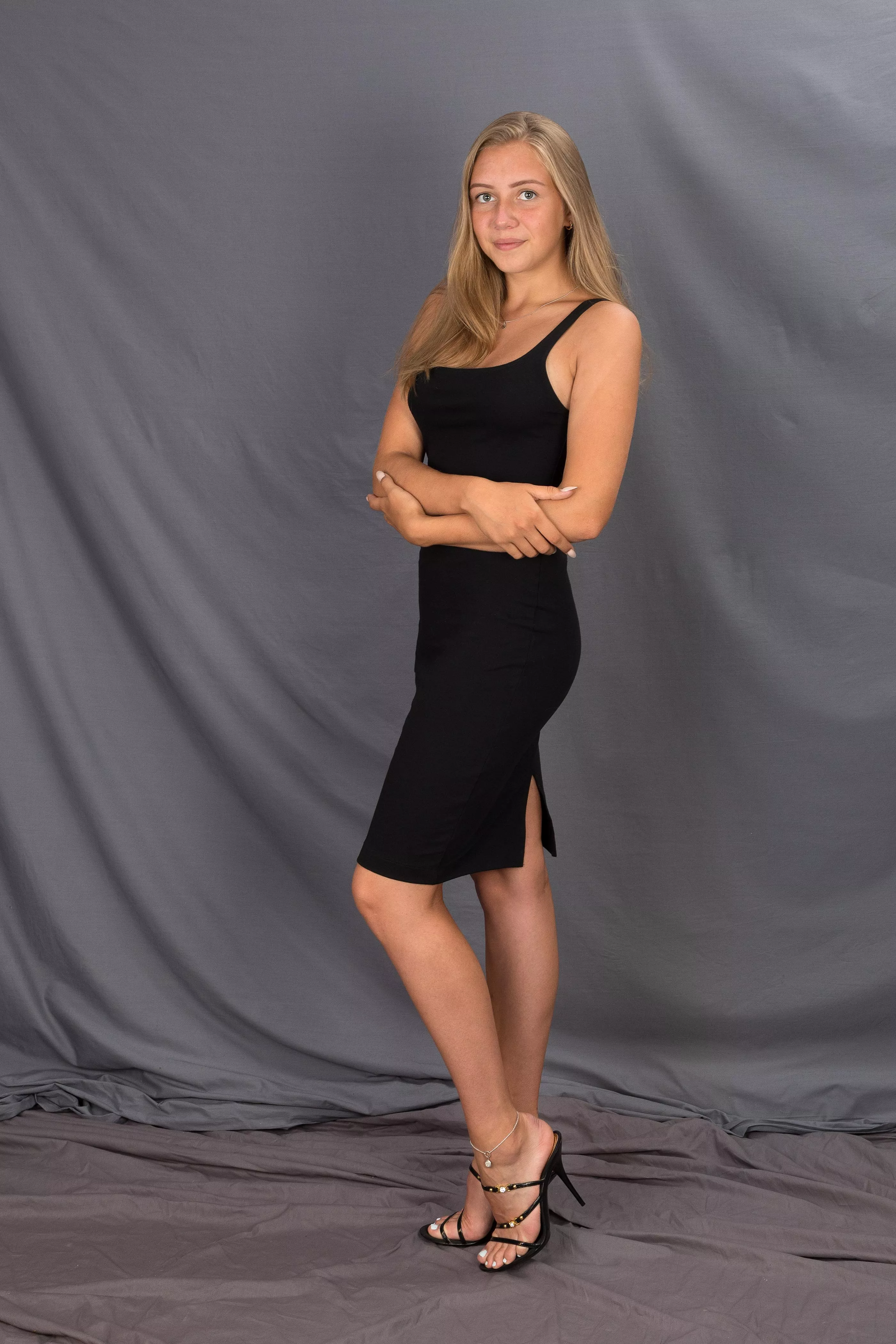 Girl getting ready for prom (irtr)