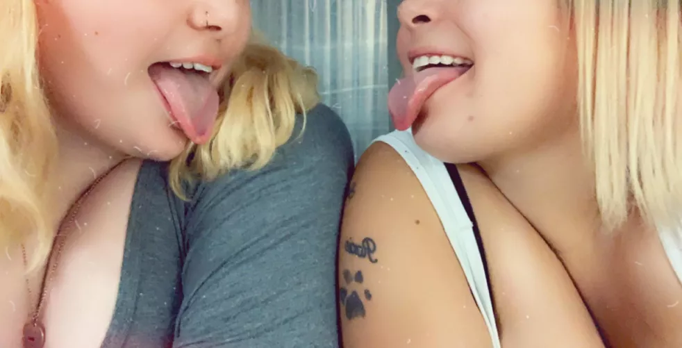 Girl on girl Ahegao? 🥵 That’s my friend and I ☺️❤️ does anyone want my snap? :p SC: CaseyBunny_Boo Girl on girl Ahegao? 🥵 That’s my friend and I ☺️❤️ does anyone want my snap? :p SC: CaseyBunny_Boo