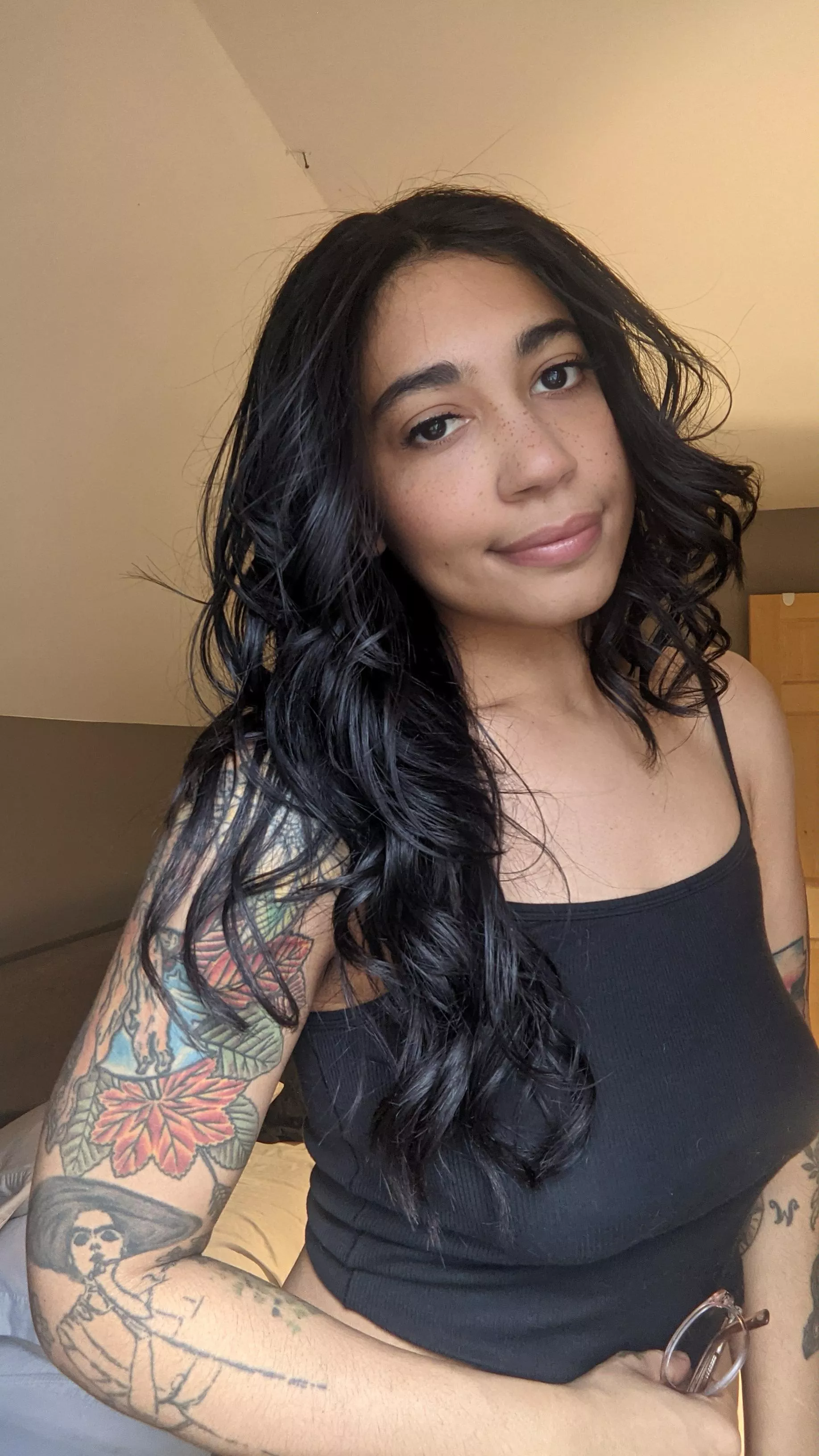 Girlfriend or fuck buddy? Girlfriend or fuck buddy?