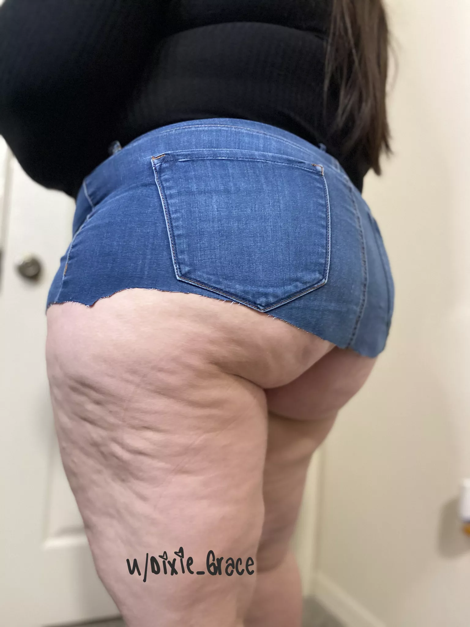 Girls night out, who is buying me a drink?