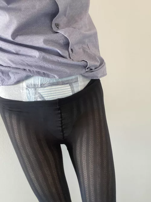 Girls wanna have fun at work too ☺️