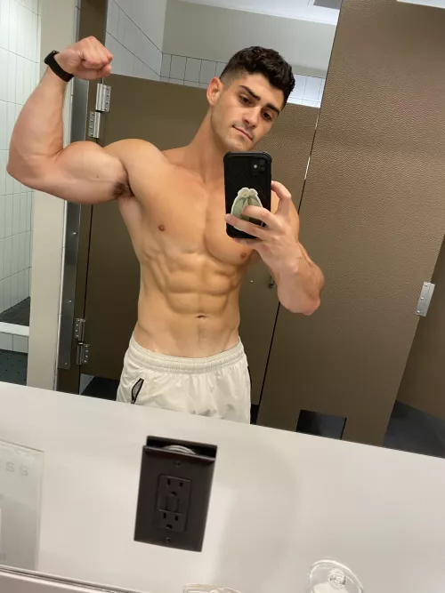 Give em a sniff, I don’t mind bro