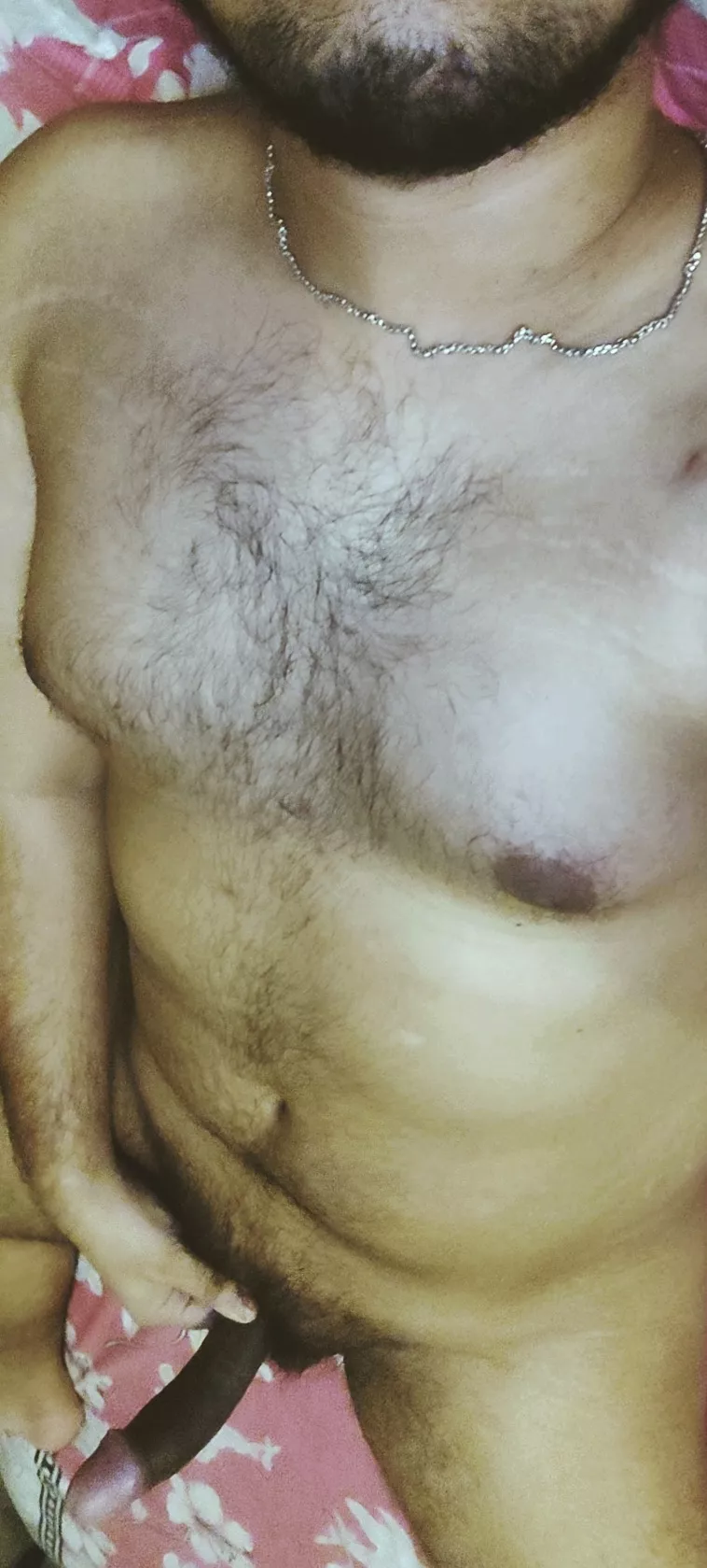 Give me a hand this Monday midnight? 😏🤗