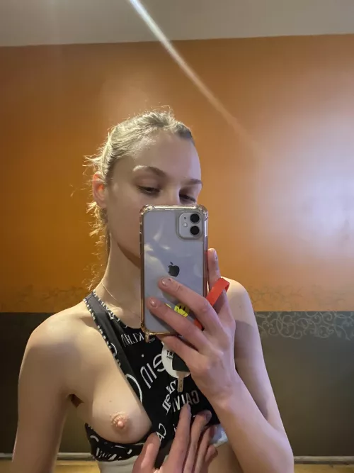 Give me a ❤️ if you would fuck me🥰 Give me a ❤️ if you would fuck me🥰
