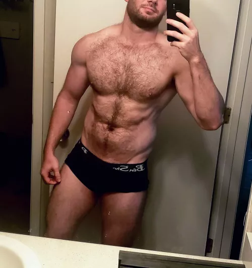 Give me a reason to stay in bed all day 😘