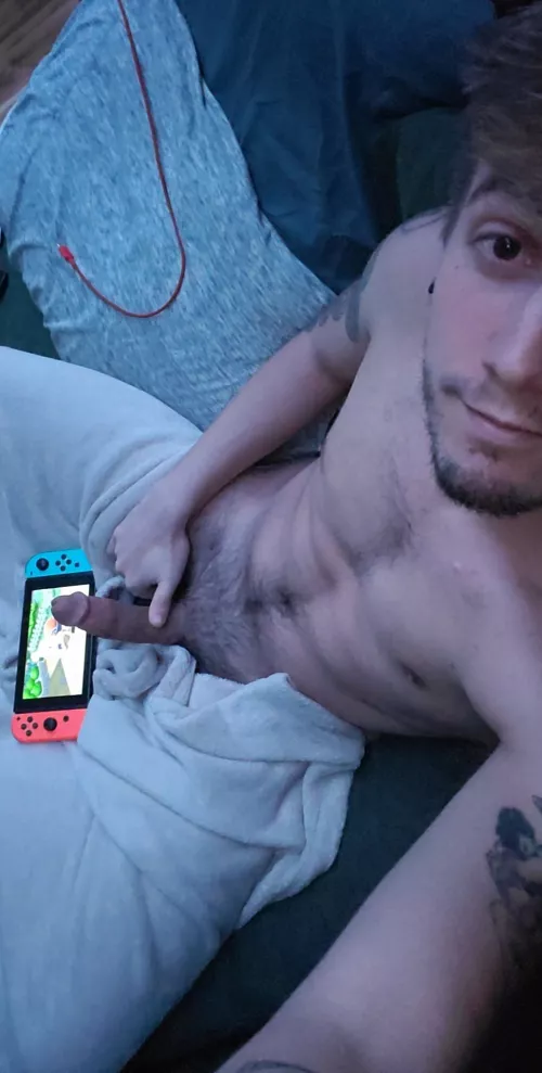 Give me some head while I play?