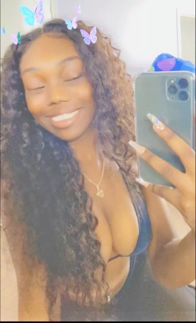 Give this ebony slut a nice tribute video pm me Give this ebony slut a nice tribute video pm me