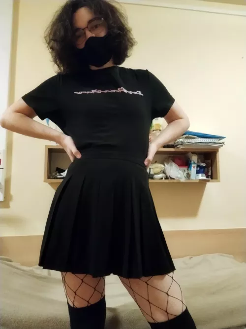 glasses? btw I love this outfit too much