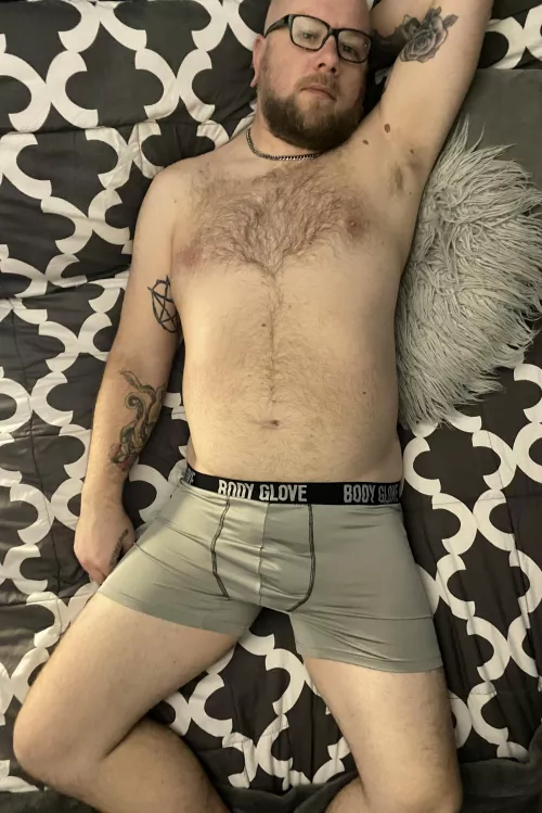 Glasses stay on[M38]