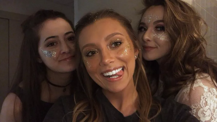 Glitter Girls Glitter Girls