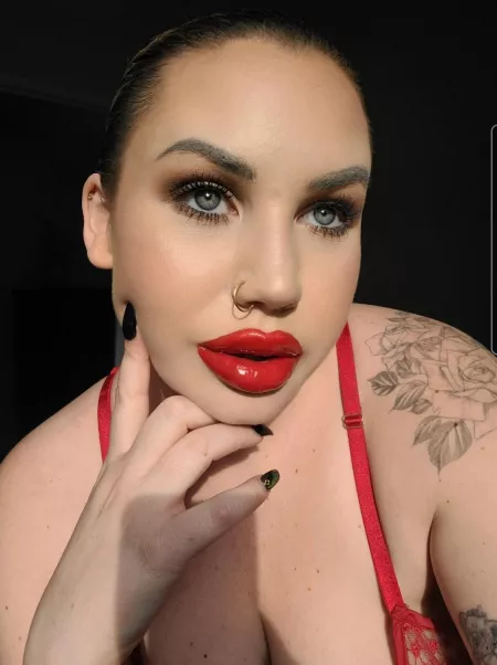 Glossy Red DSLs ♥ (oc) Glossy Red DSLs ♥ (oc)