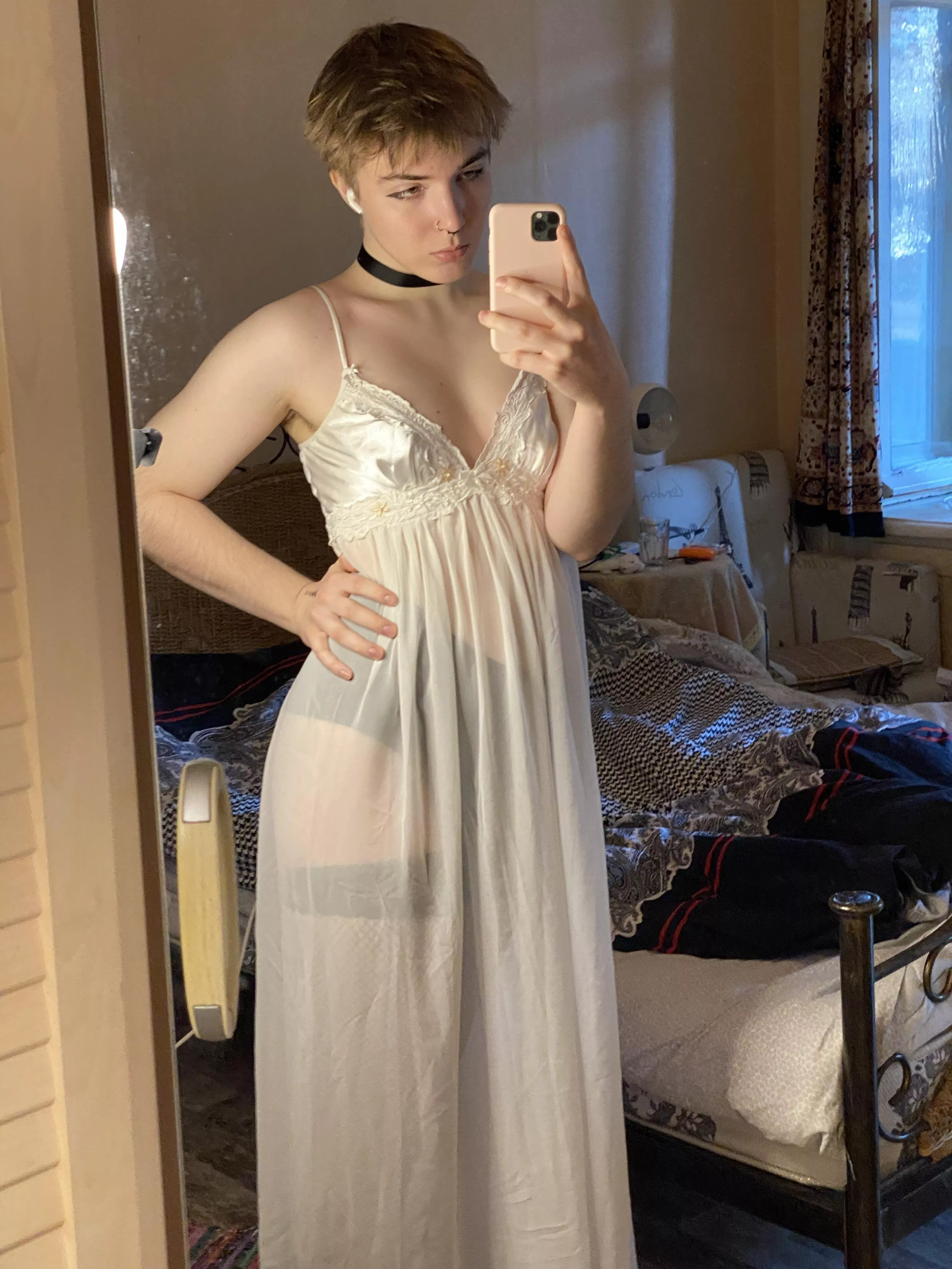 gm to everyone who loves my favorite thrifted dress