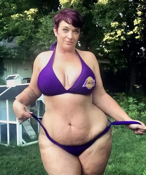 Go Lakers! Go Lakers!