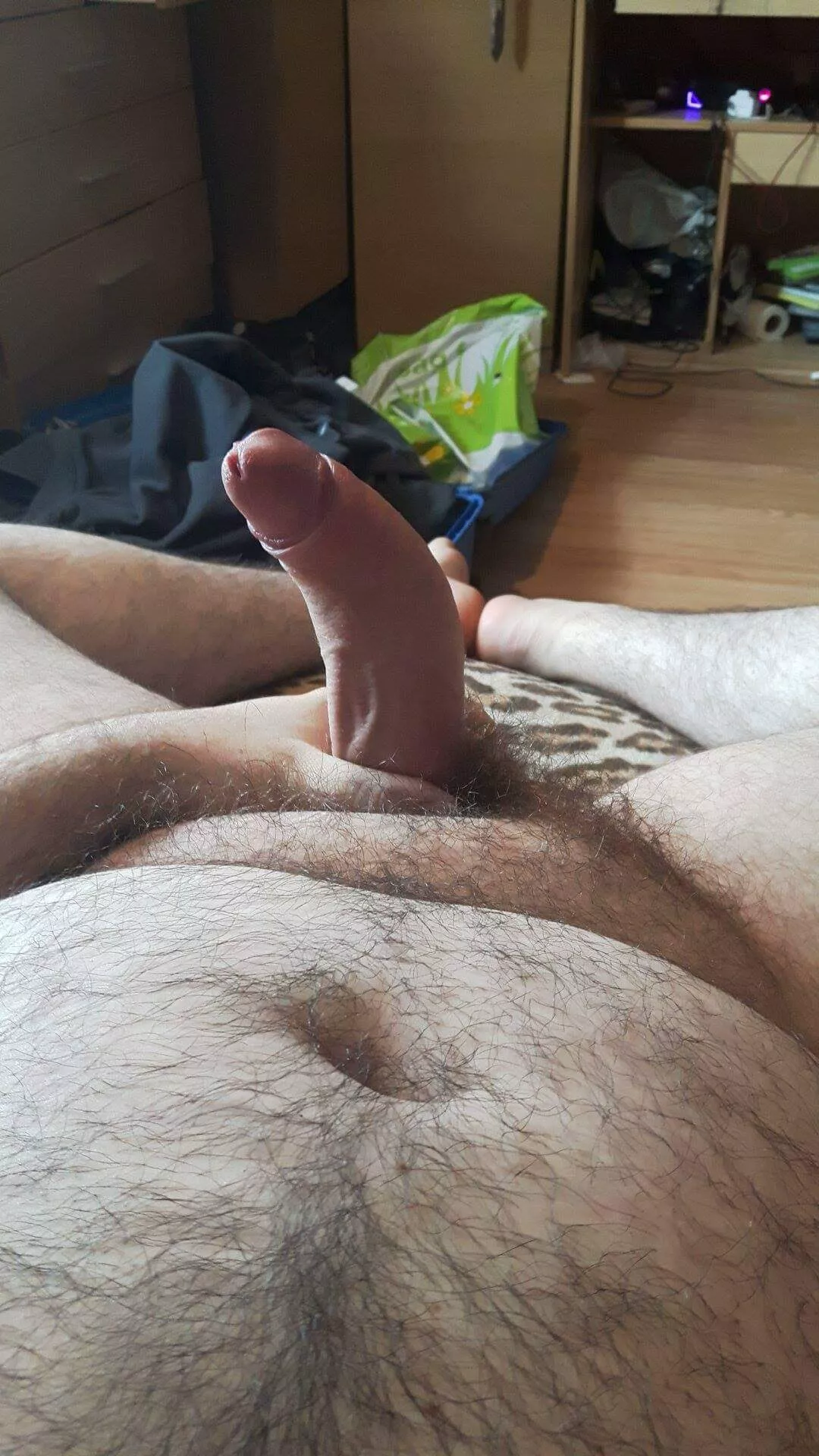 Go on, you know you wanna see how far down you can take it 😘