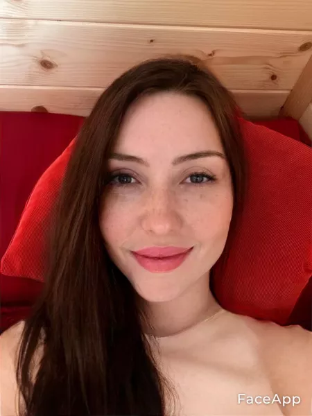 God actually wanted me to be a girl, I guess ππ My male side is fighting with my sissy self, always in doubt π