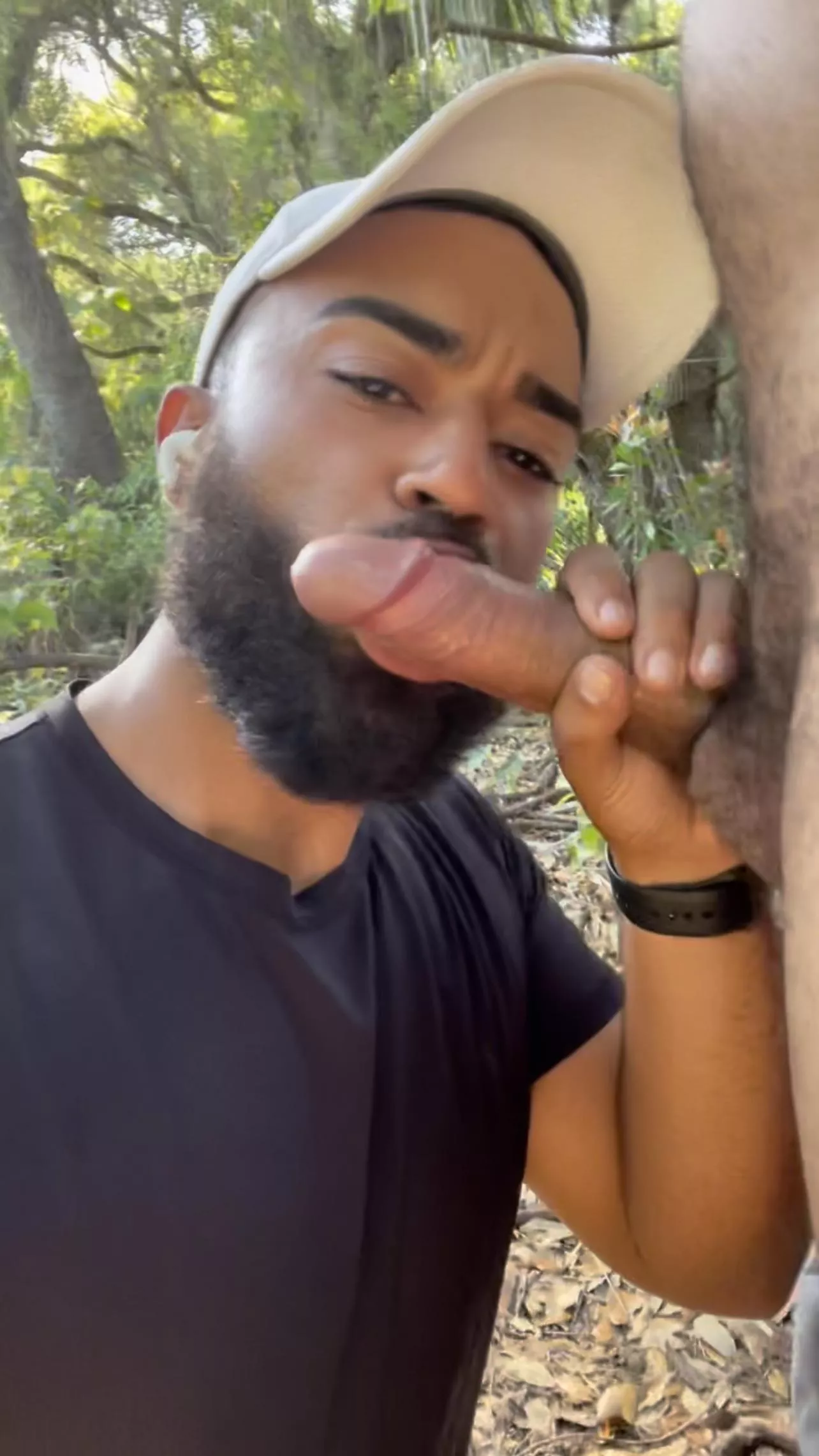 Going for a run, or sucking hung cock in the park?