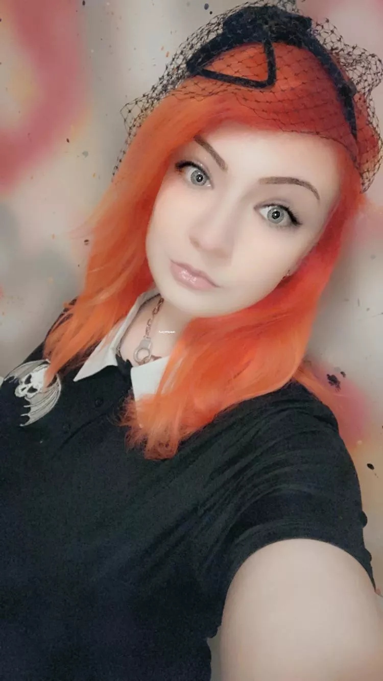 Going out! Hope you all have a good night or whatever it is for ya! 🖤 Going out! Hope you all have a good night or whatever it is for ya! 🖤