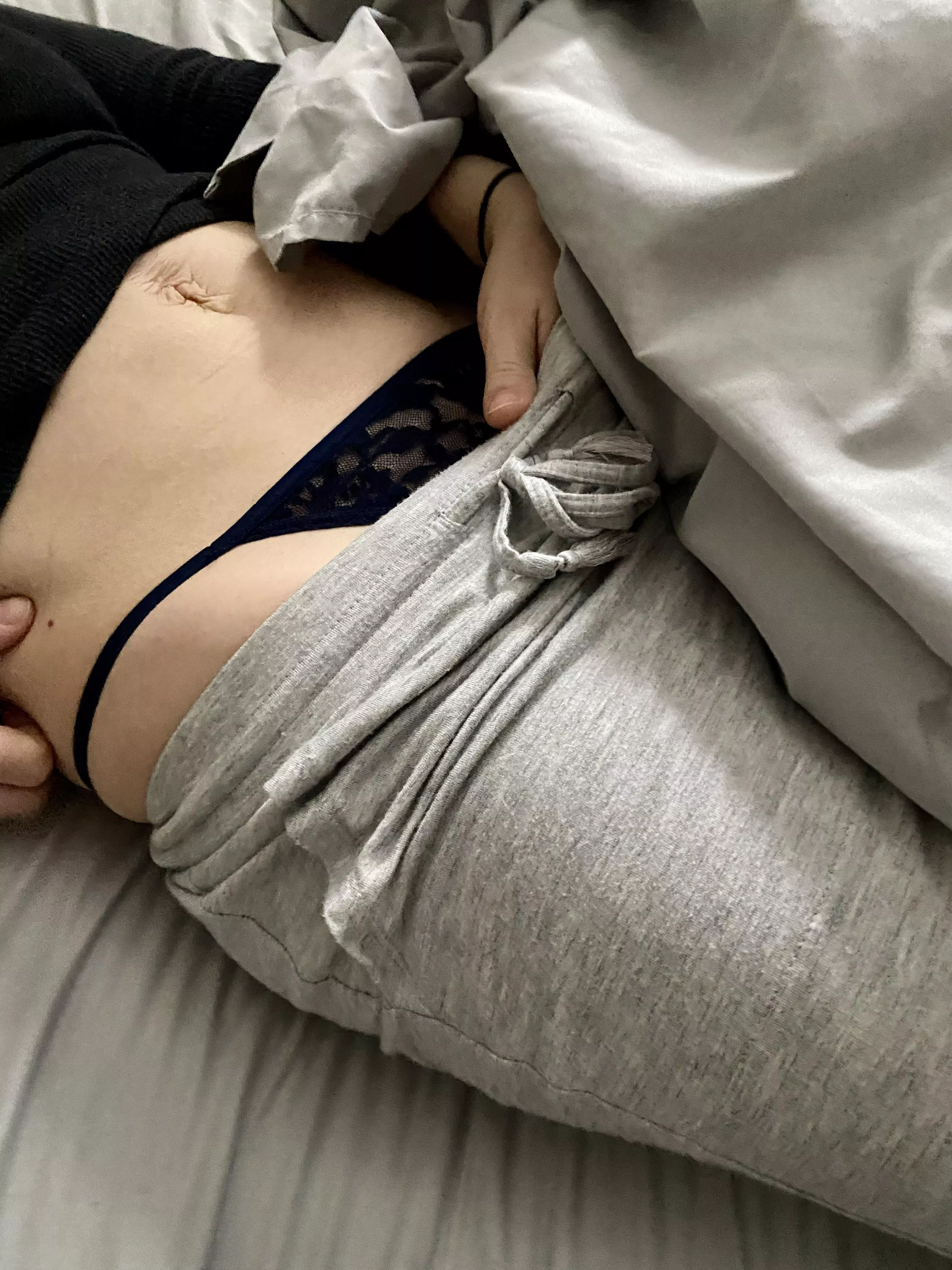 Going to take a little mommy masturbation break, my pussy is throbbing 💦