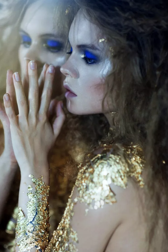 Gold leaf 2 Gold leaf 2